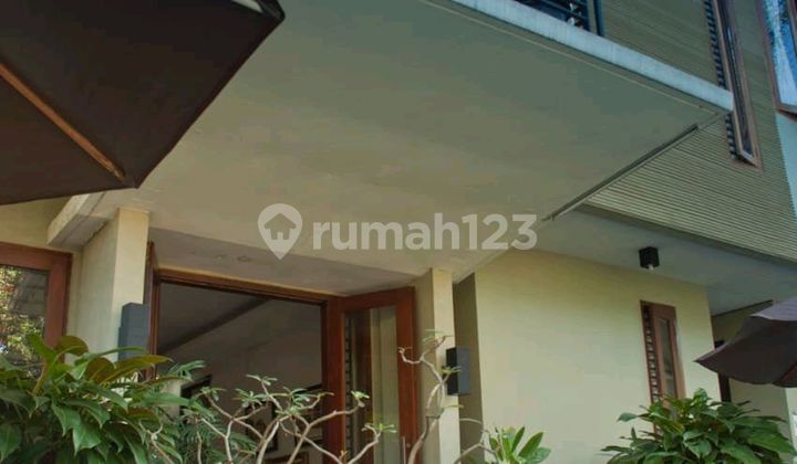 Rumah Usaha di Sayap Riau Dago Juanda Dekat Gedung Sate