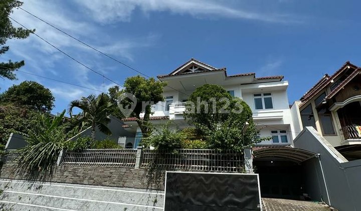 Affordable Houses Are Rare in Tubagus Ismail Dago