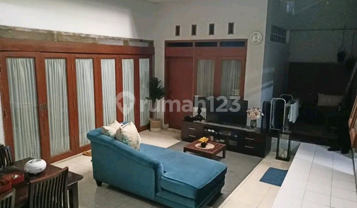 Rumah di Lengkong Talaga Bodas Lodaya Turangga