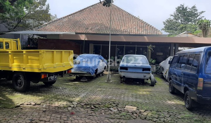 Rumah di Mainroad Cipaganti Bandung Cocok untuk Usaha