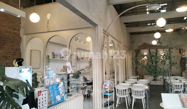 House on Turangga Main Road Suitable for Business 2