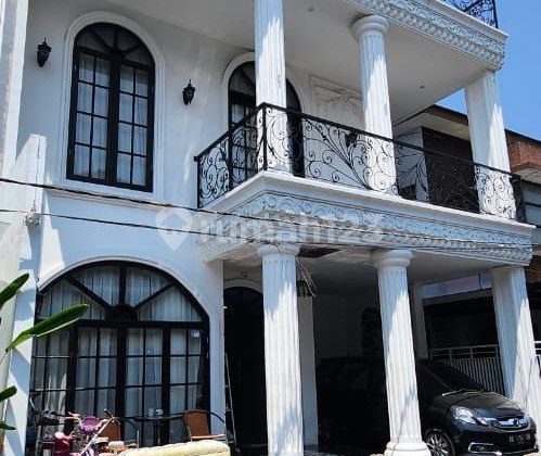 Rumah Mewah 3 Lantai Ada Kolam Renang Di Komplek One Get Antapani 2