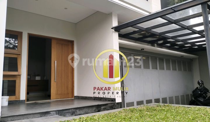 Rumah Lux di Burangrang Talaga Bodas Gatot Subroto 1