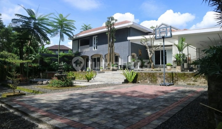 Rumah Mewah Furnished di Setiabudi Regency Rumah Mewah Furnished di Setiabudi Regency