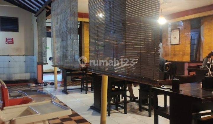 Rumah Cafe di Sayap Riau Lokasi Premium di Bandung 2