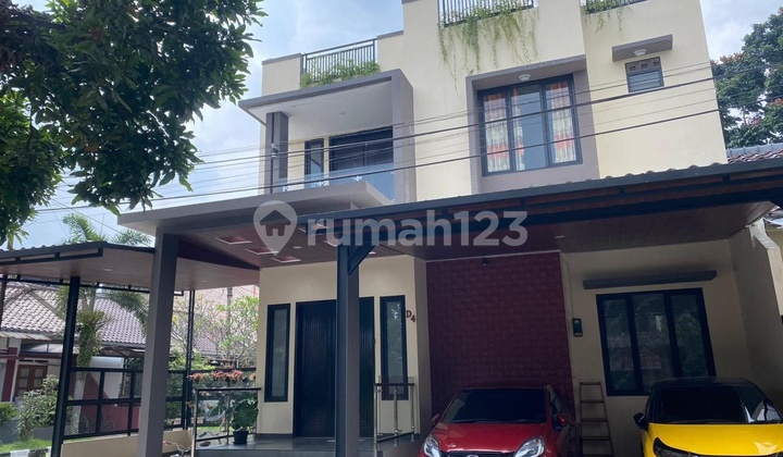 Rumah Modern Minimalis di Cluster Kopo Dekat Tol