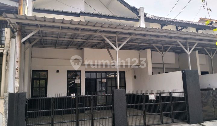Rumah Lama Di Komplek Turangga Martanegara Dekat Tsm 2