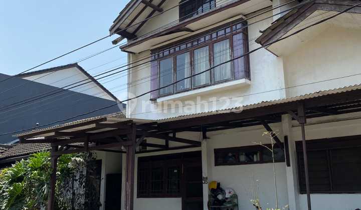 Rumah Posisi Hook Di Cluster Kopo Permai 2