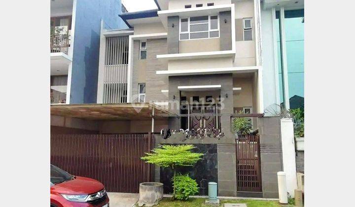 Rumah Modern Siap Huni di Istana Regency Pasteur 1