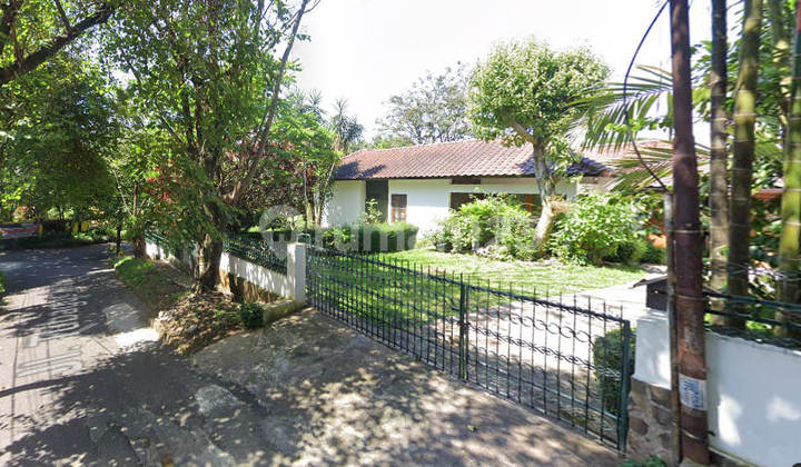 Rumah Lama Posisi Hook Di Tubagus Ismail Dago Dekat Itb 2