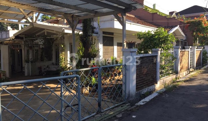 Rumah Murah di Dago Pojok Dekat Kampus Itb