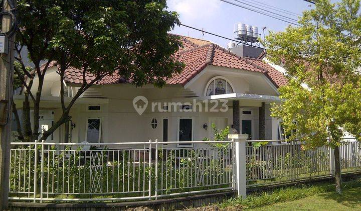 Rumah Hook 1 Lantai di Jalan Utama Cluster Batununggal Bandung 1