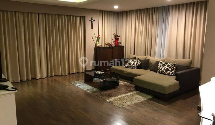  Apartemen Mewah Royal Mediterania Garden 3 BR Furnished 1