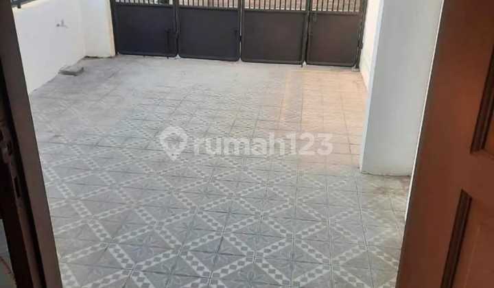 New 2-Story House in Taman Asri Larangan Housing, Tangerang 2