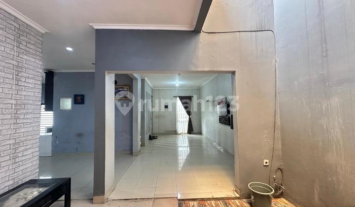 Rumah Bebas Banjir di Urbana Place Bintaro, Ciputat 2
