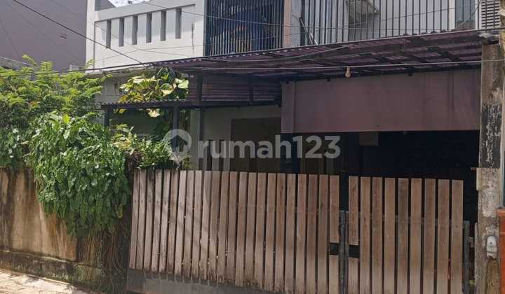 Flood-Free House in Deplu Complex, Pondok Aren, Tangsel 1