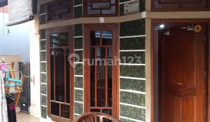 Rumah Dekat Universitas Di Petukangan Utara 2