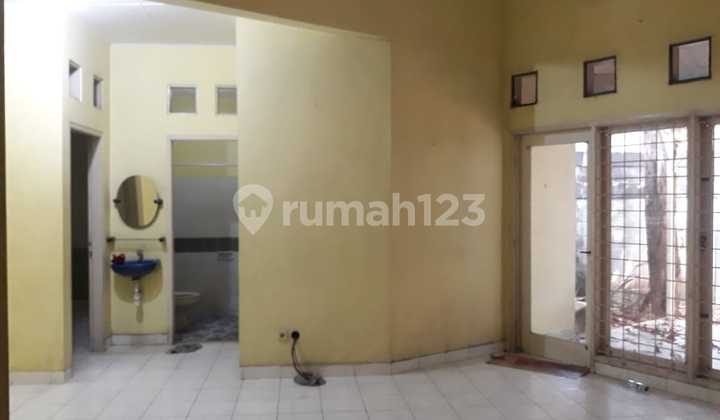 Rumah Lokasi Strategis Dekat Rs Eka Hospital di Anggrek Loka, BSD 2