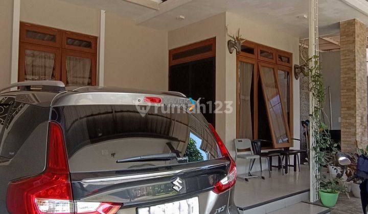 Dijual Rumah Modern Terawat di Area Golf Boulevard, Araya Malang 2