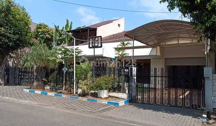 Dijual Rumah Klasik Terawat Ada Kamar Kost Aktif, Lowokwaru 