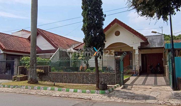 Dijual Rumah Mewah Siap Huni di Jalan Gunung Gunung, Malang 1