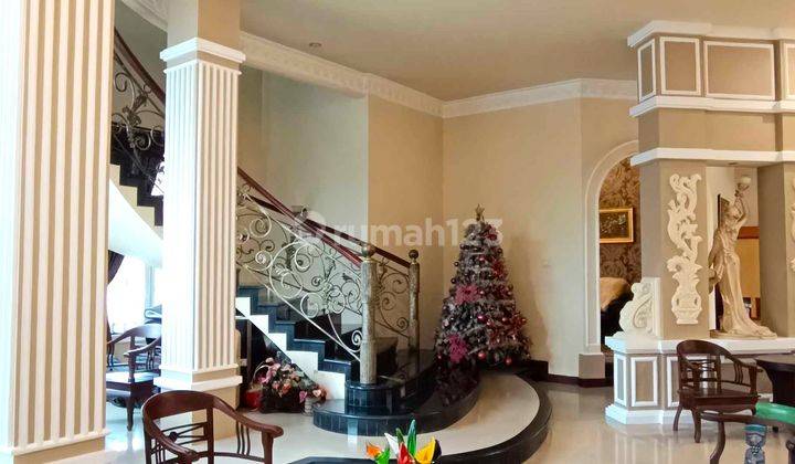 DIJUAL RUMAH MEWAH KLASIK FULL FURNISHED DI PERUMAHAN ELITE ARAYA, BLIMBING MALANG 2