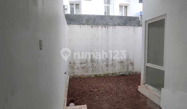 DISEWAKAN RUMAH MINIMALIS MODERN DI GREEN HILLS, CITRA GARDEN CITY MALANG 2
