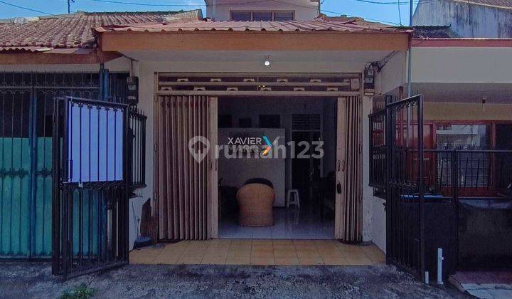 Dijual Rumah 2 Lantai Semi Furnish Baru Renovasi Klojen, Malang 1