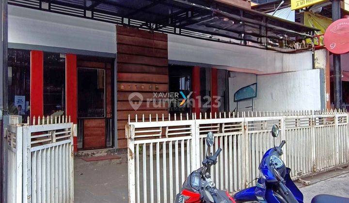 Dijual Rumah Usaha Lokasi Strategis di Poros Jalan Mt Haryono, Dinoyo Malang 2