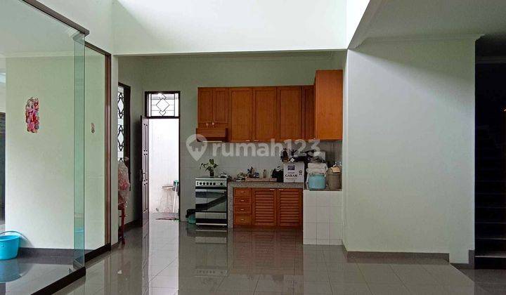 Dijual Rumah Mewah Terawat Di Araya Boulevard, Blimbing Malang 2