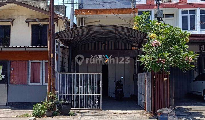 Dijual Ruko 2 Lantai Lokasi Strategis di Oro oro Dowo, Malang 1