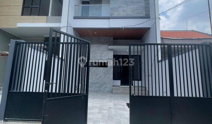 Rumah New Gress Tenggilis Dekat Plaza Marina, Margorejo 1