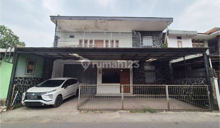 Rumah Dan Tempat Usaha Di Gumuruh Sayap Gatot Subroto  1