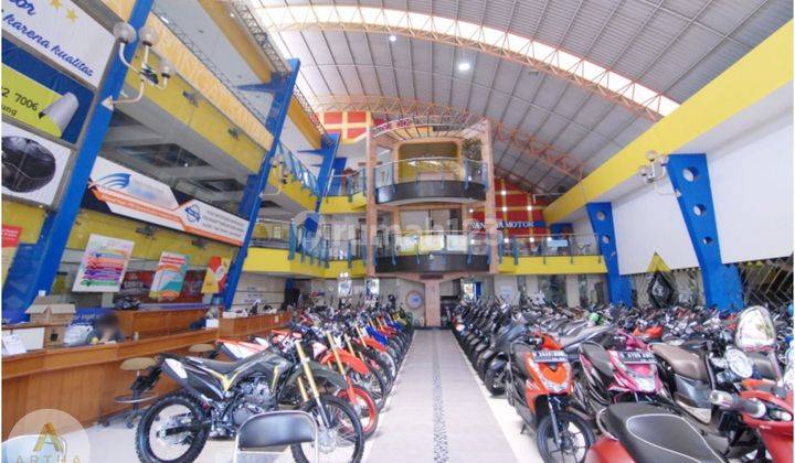 Gedung Ex Showroom Megah Exclusive di Pusat Kota Bandung 1