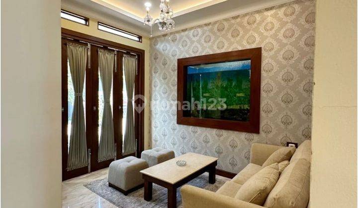 Rumah Mewah Plus Swimming Pool Full Furnished Di Ciumbuleuit  1