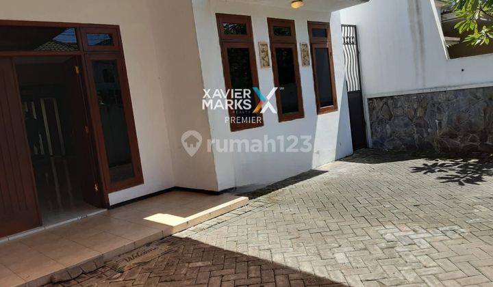 Rumah Araya Malang 2 Lantai Dekat Plaza Araya 2