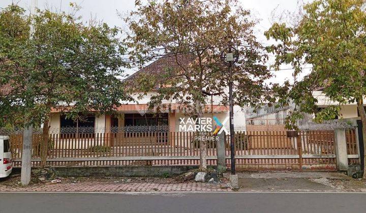 Rumah Klasik Selangkah Dari Ijen Boulevard di Jl Gunung gunung 1