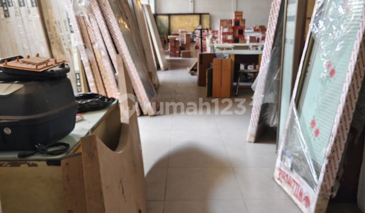 Gudang Siap Huni Akses Mudah di Simpang Borobudur Malang Gudang Siap Huni Akses Mudah di Simpang Borobudur Malang