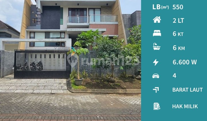 Rumah Premium Semi Furnish di Istana Dieng Malang