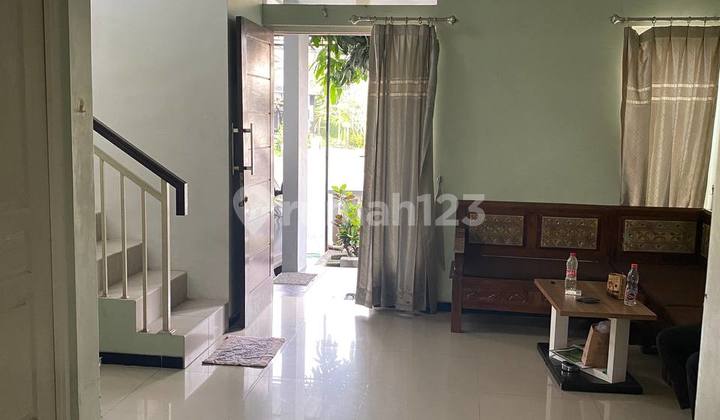 Modern Minimalist 2-Story House in Tasikmadu Malang 2