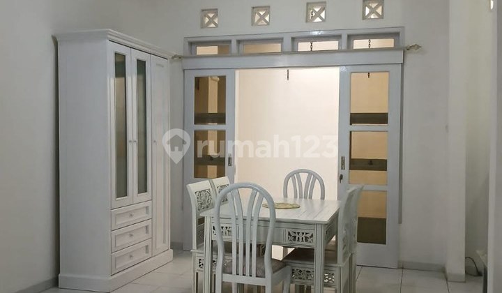 Well-Maintained Home with Easy Access in Sulfat Garden, Malang 2