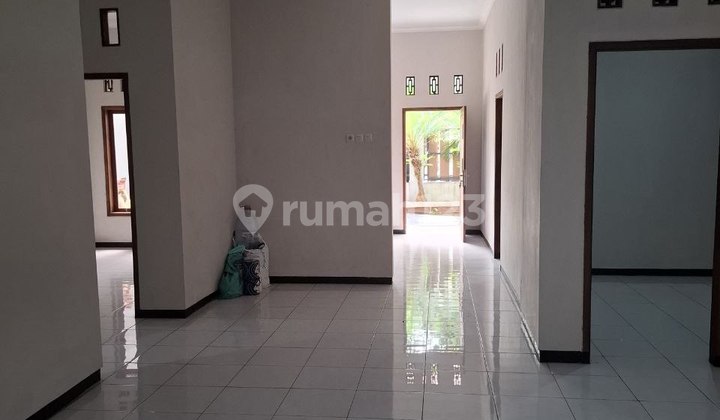 2-Story House with Easy Access on Jl Puncak Malino, Malang 2