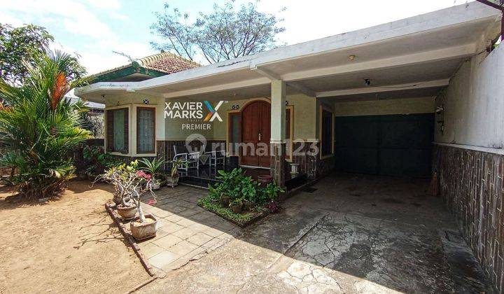 Rumah Klasik Terawat Siap Huni di Jl Bunga bunga Malang 2