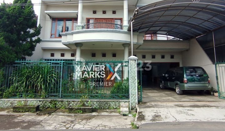 House near Brawijaya Campus on Jl Bunga-bunga Malang.