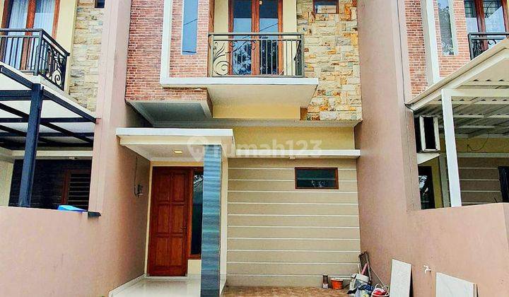 Tr195 Rumah Baru 2 Lt. Ready Stock Modern Minimalis di Ciganjur 1