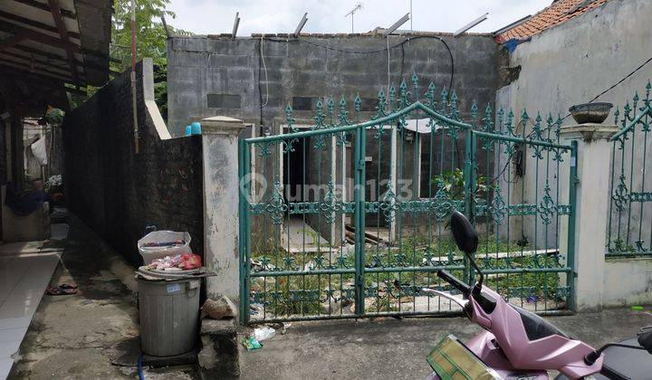 Lahan Rumah Bangunan Belum Selesai di Perumnas 3 Setia Mekar 2