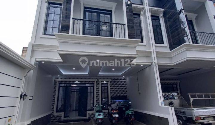 Mbv175 Rumah Modern Minimalis 3 Lt Dekat Tol Desari Jagakarsa 1