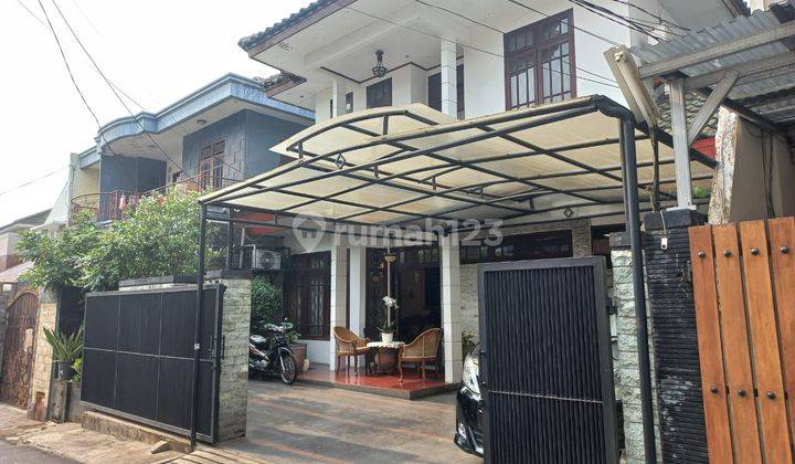 Zn128 Rumah Lama 2 Lt Masih Layak Huni di Area Kebayoran Baru 1