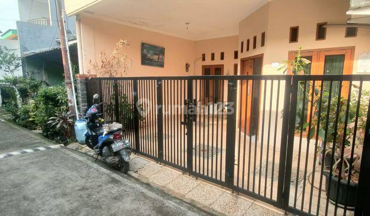 Elkk329 Rumah 2 Lt Strategis Fully Furnished Di Depok Timur 1