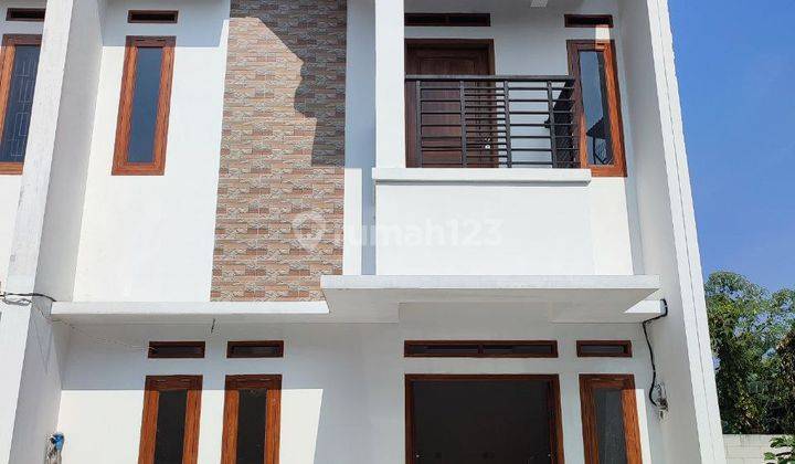 353 Rumah Baru Ready Stock 2 Lt Cantik Dan Srategis Di Ciputat 1